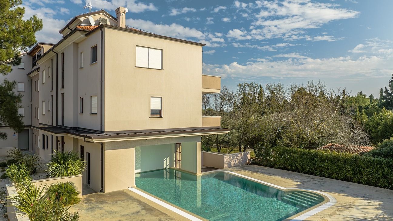 Stan Premantura slika